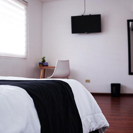 Casa Roja Residencia 10-51 Apartment Cuenca Bagian luar foto